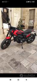 Ducati scrambler 