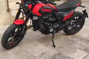 Ducati scrambler 