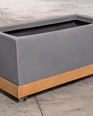 Vaso Design in Resina con Carrello in Rovere