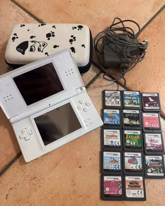 Nintendo DS lite bianco, giochi, caricabatterie