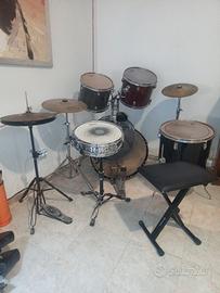 Batteria acustica Fame