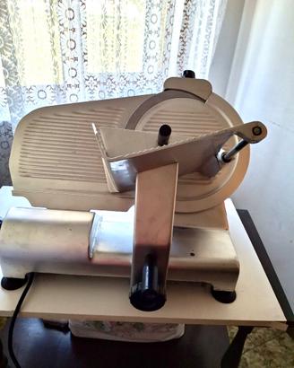 Affettatrice elettrica 