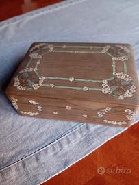 Scatola legno art nouveau