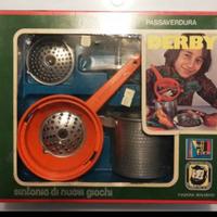 Passa verdura giocattolo Derby vintage