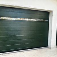 Portone basculante sezionale garage