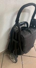 Passeggino leggero e compatto