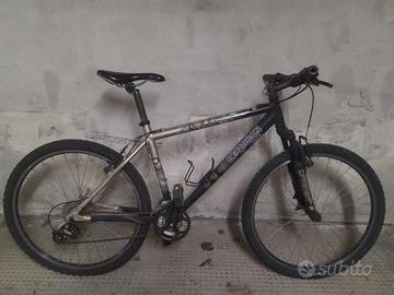 Bicicletta Mountain Bike RockRider Taglia S