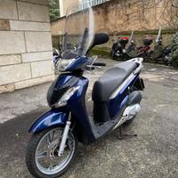 Honda SH 150i + ricambi originali - 2010
