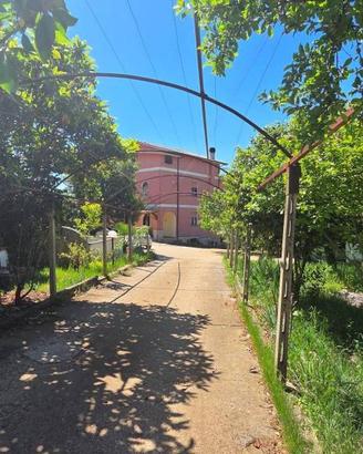 Appartamento di 100 m² con 3 locali a Cave