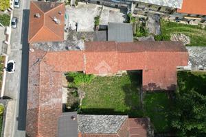 CASA SEMINDIPENDENTE A ENVIE