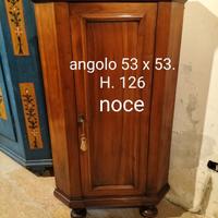 Angoliera in noce 