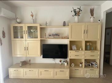 Parete attrezzata moderna