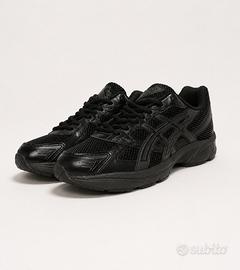 Asics nere