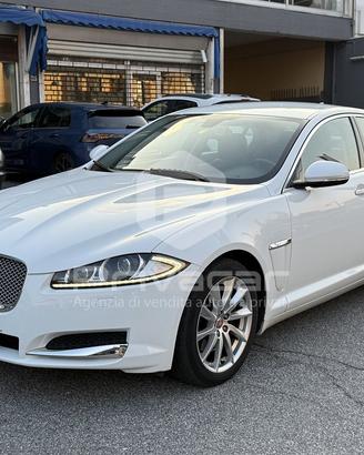 JAGUAR XF 2.2 D Eco