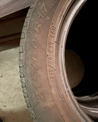 4 Gomme Estive Pirelli Scorpion Verde 215/60 R17