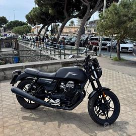 Moto Guzzi V7