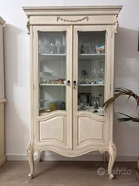 Vetrina shabby chic