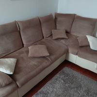 Divano angolare con penisola e contenitore – trasf