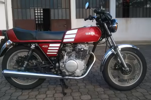 Yamaha XS 400