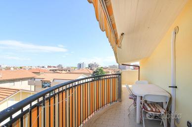 2 LOCALI A ALBA ADRIATICA