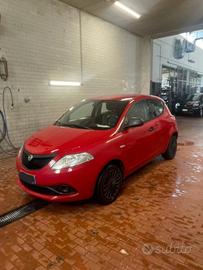 LANCIA Ypsilon 1.2 69 CV 5 porte GPL Silver