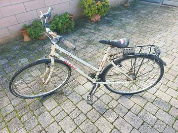 bicicletta donna Giant 28 cambio 3x7