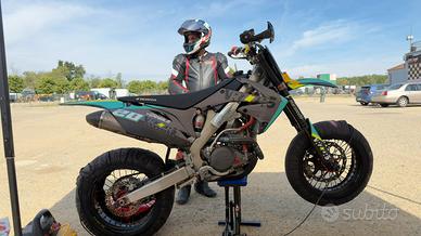 Honda motard   450, pronta pista del 2009