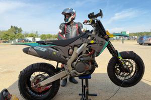 Honda motard   450, pronta pista del 2009