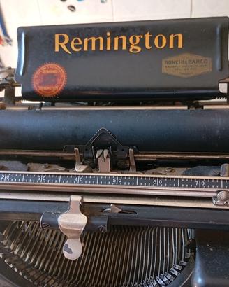 macchina da scrivere Remington 