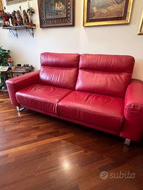 DIVANO ROSSO usato in PELLE ( PoltroneSofà)