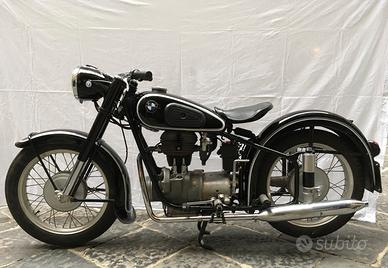 BMW R25/3 con Sidecar