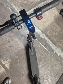 Monopattino Xiaomi mi pro