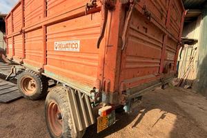 Rimorchio ribaltabile tre lati selvatico targato