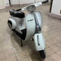 Piaggio Vespa 50 Special (V5B3) - 1979