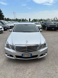 Mercedes-benz E 220 CDI BlueEFFICIENCY Avantgarde 