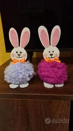 Conigli pasquali in lana