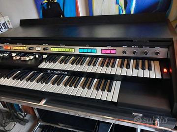 Hammond B 200 e Leslie Lombardi LL120