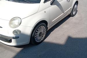 fiat 500  colore bianco 