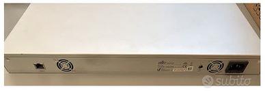 Ubiquiti US-48 UniFi Managed Switch 48 Port Unità2