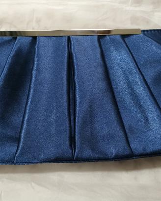pochette nuova
