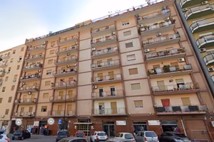 Pressi Università-Archirafi STANZE uso transitorio