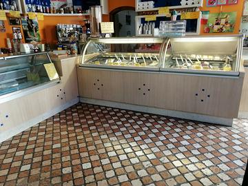 Gelateria e caffetteria