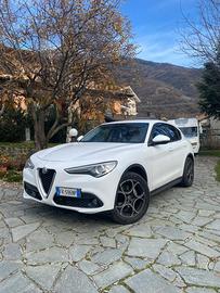 Alfa Romeo Stelvio 2.2 AT8 Q4 210CV