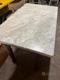 Tavolino antico con piano in marmo