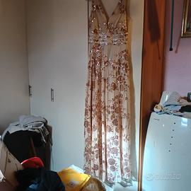 Vestito da sera lungo con paillettes