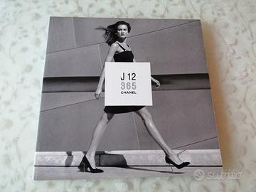 J12 365 CHANEL libro brochure foto orologi donna 