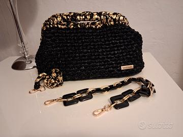 clutch borsa fatta a mano uncinetto  in fettuccia