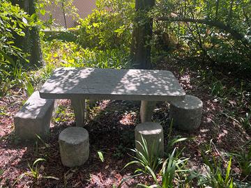 Salottino in Pietra Naturale da giardino