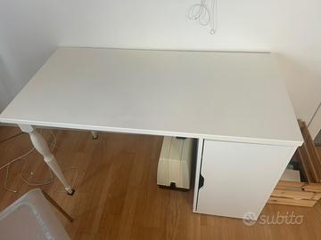 Scrivania Ikea bianca