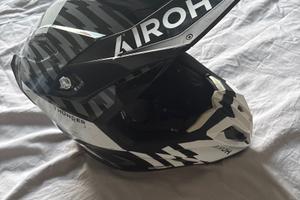 Casco Airoh